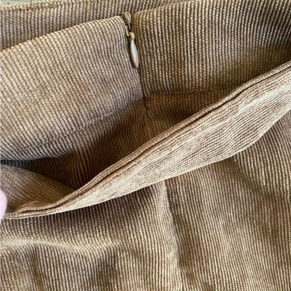 Pretty Little Things women’s Carmel corduroy belted mini skirt size US 12 UK 16 - Picture 3 of 6